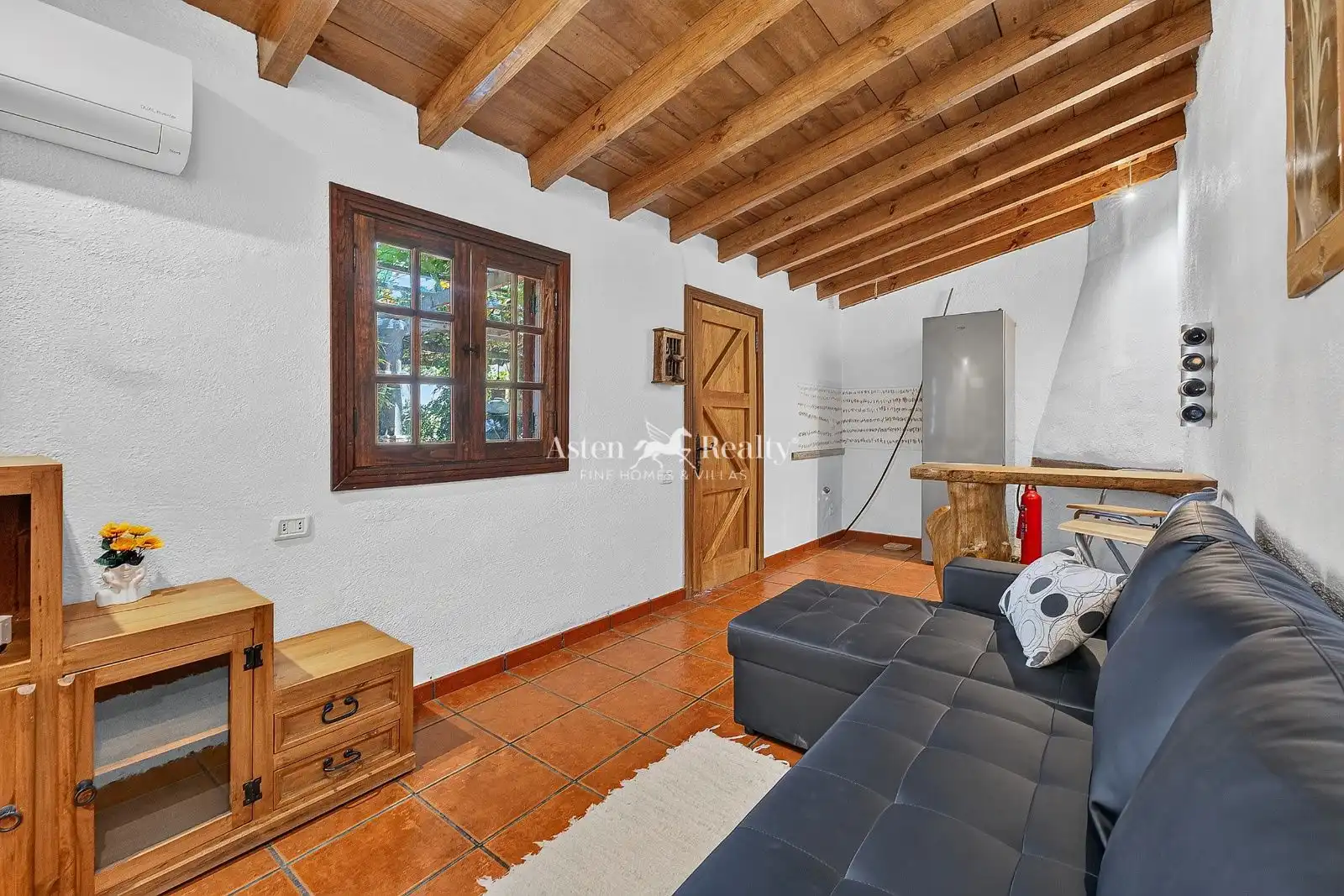 Living room of Houses for sale in Guía de Isora  with Air Conditioner, Private garden and Terrace