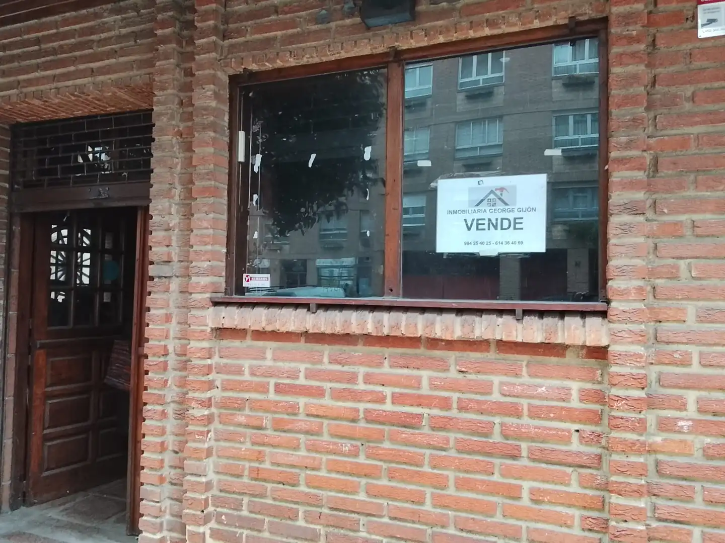 Local en venta en Gijón  con Amueblado