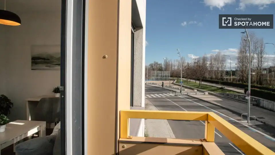 Terrassa de Pis de lloguer en Madrid amb Aire condicionat, Calefacció i Moblat