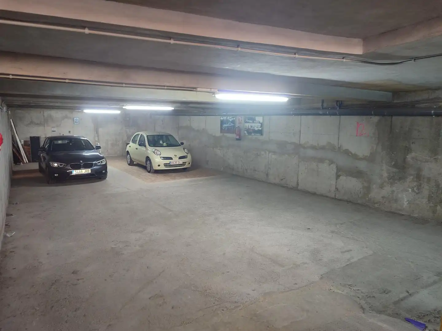 Parking de Casa adosada en venta en Gilet con Terraza y Balcón