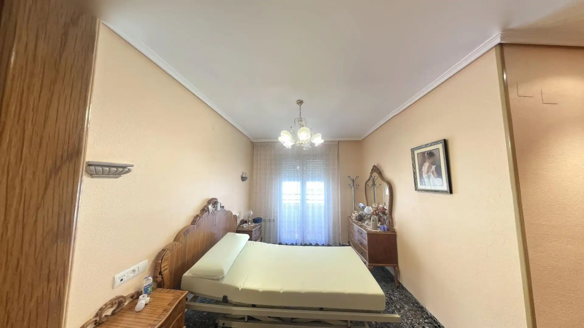 Bedroom of Flat for sale in Utiel  with Heating, Furnished and Washing machine