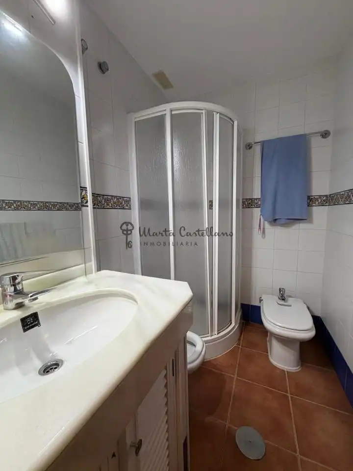 Bathroom of Houses for sale in Rota
