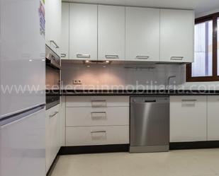 Kitchen of Apartment to rent in Pontevedra Capital   with Heating, Parquet flooring and Storage room