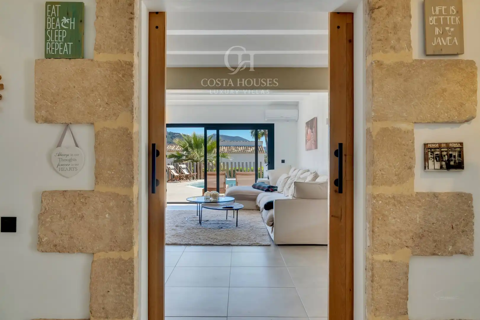 Houses for sale in Jávea / Xàbia  with Air Conditioner, Heating and Private garden