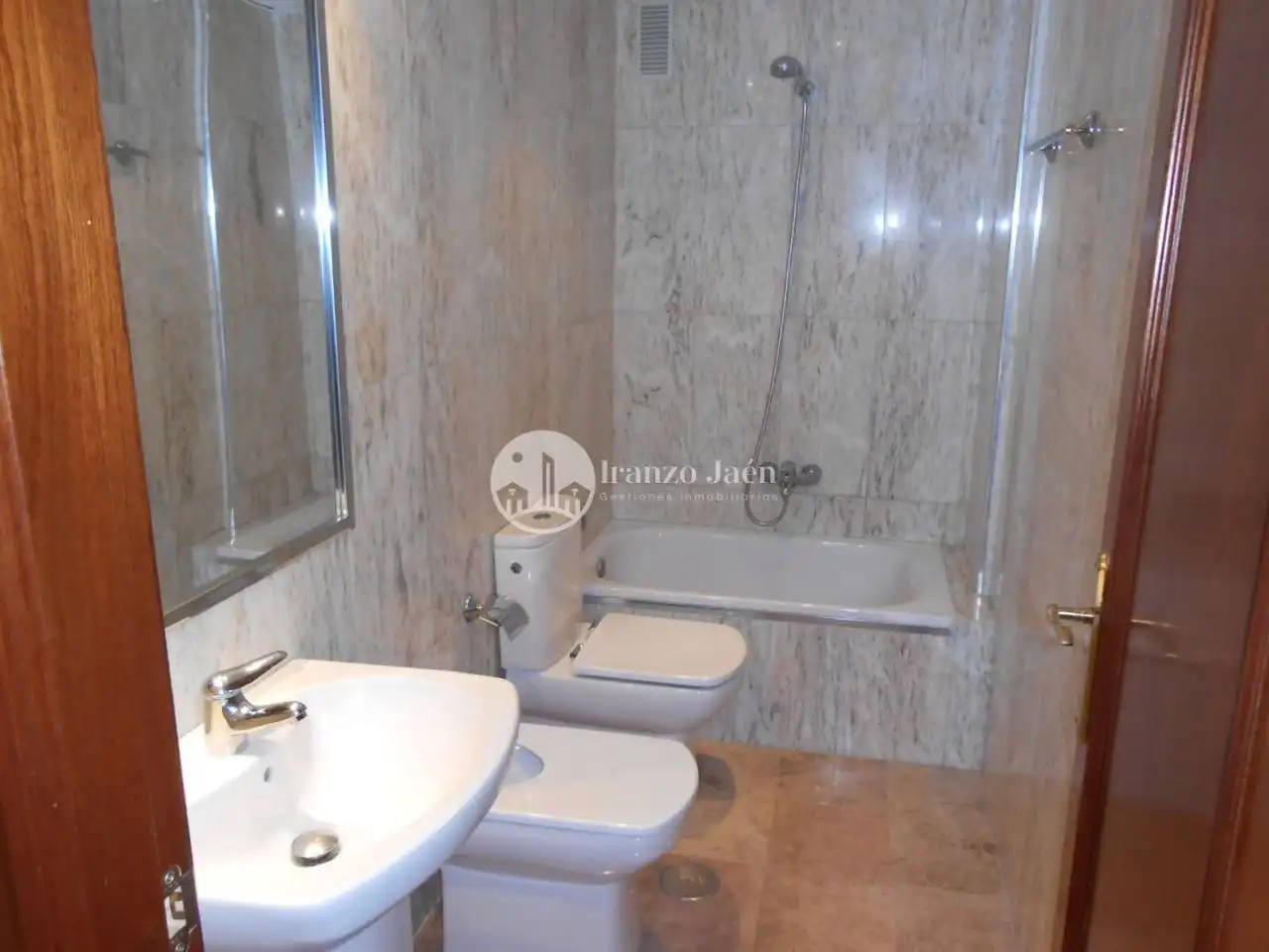 Apartment with terrace to rent in San Ildefonso - Catedral, imagen 8