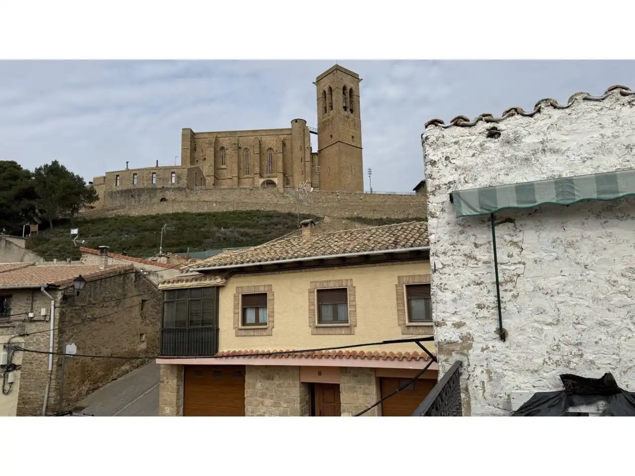 Vista exterior de Casa o xalet en venda en Artajona amb Calefacció i Terrassa
