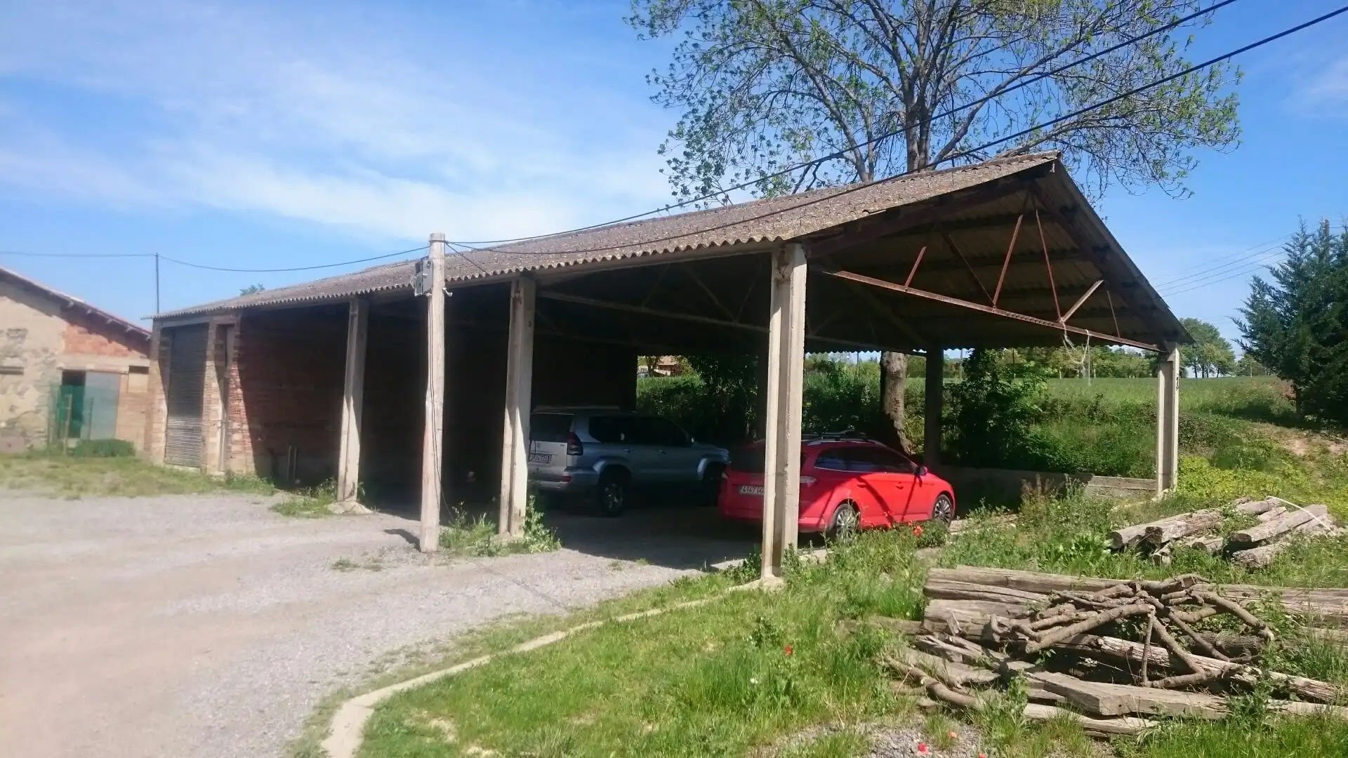 Aparcament de Finca rústica en venda en Tavèrnoles amb Calefacció, Parquet i Terrassa