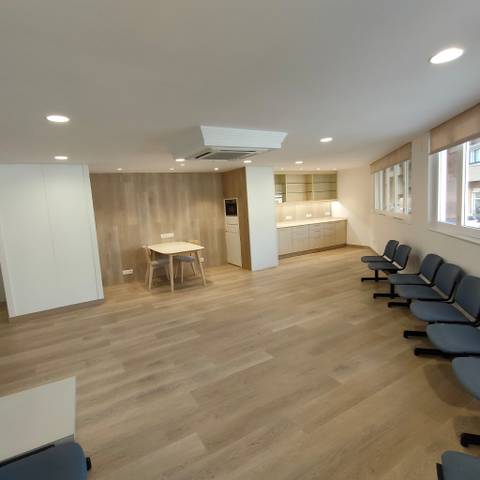 Oficina en Alquiler en Carrer de Joan Maragall en Mercat