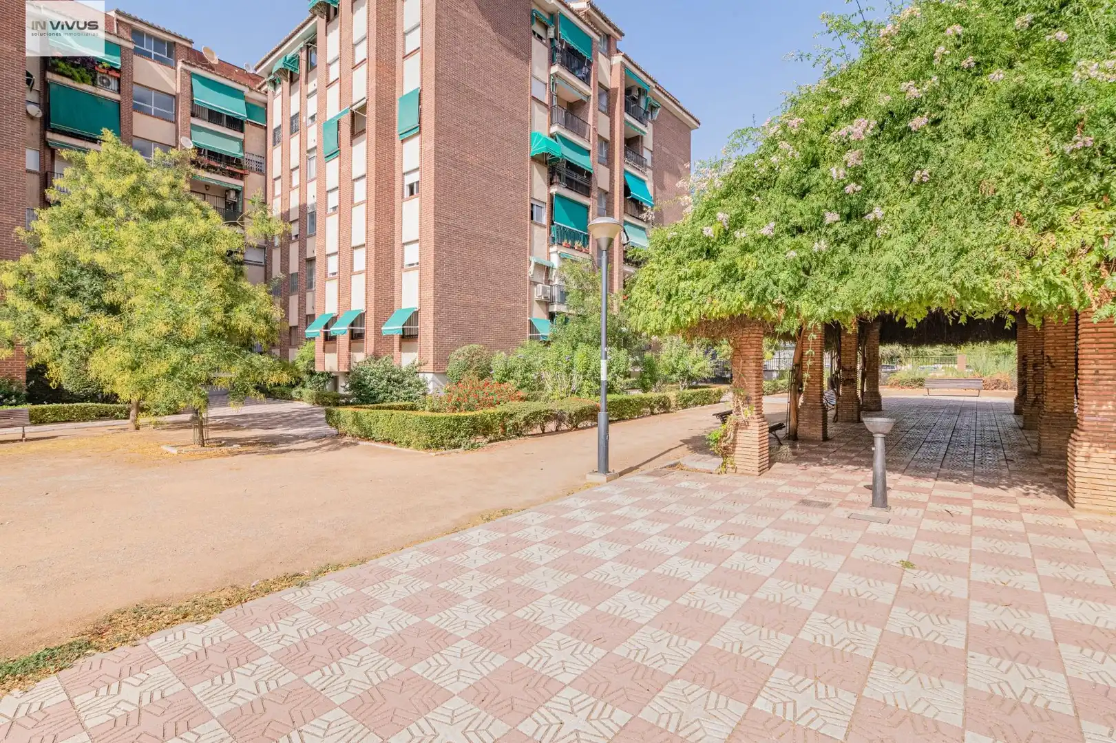 Exterior view of Flat for rent in Beiro