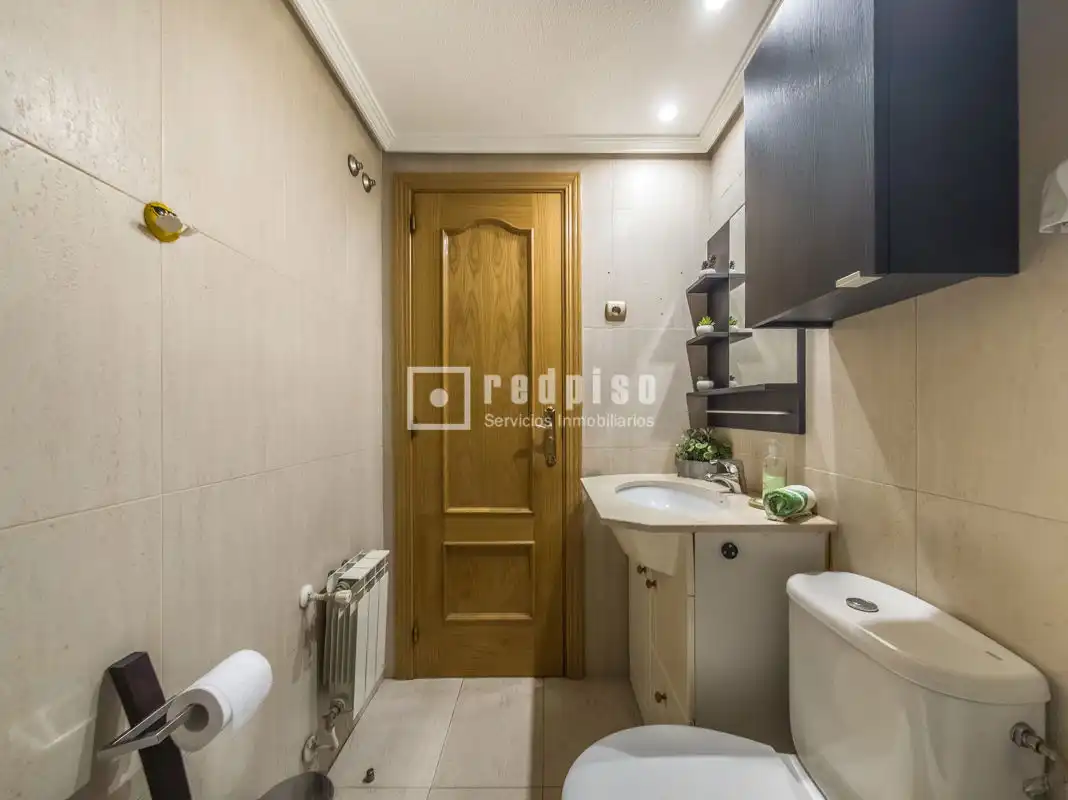 Bathroom of Flat for sale in Alcorcón  with Private garden and Swimming Pool