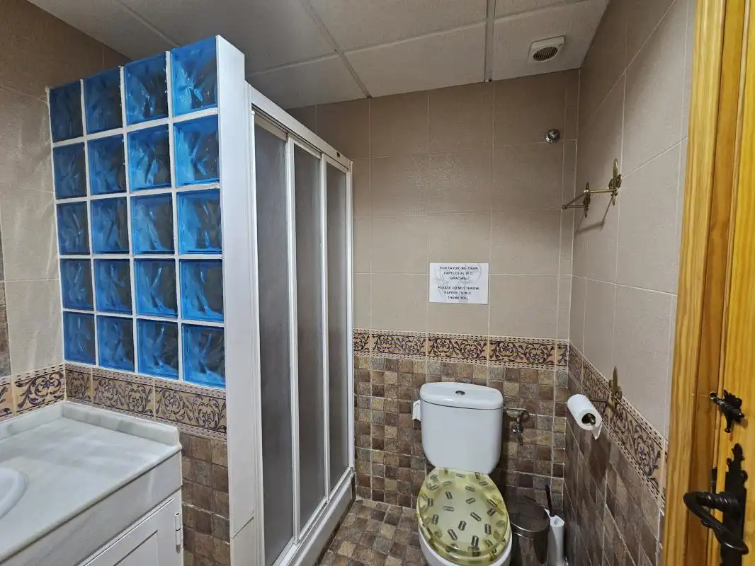 Badezimmer von Geschaftsraum zum Verkauf in Málaga mit Heizung