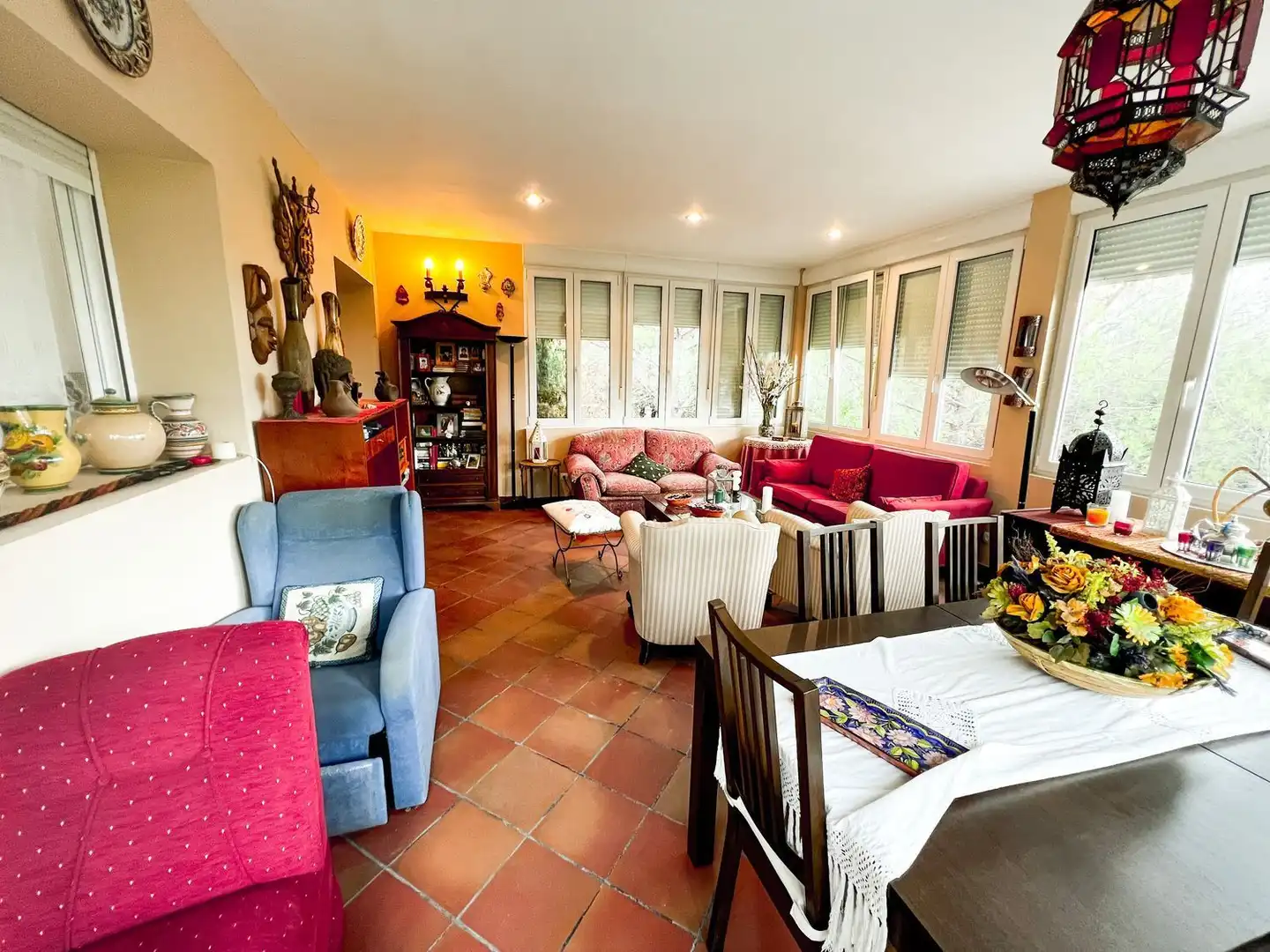 Sala d'estar de Casa o xalet en venda en La Cabrera amb Jardí privat, Terrassa i Traster