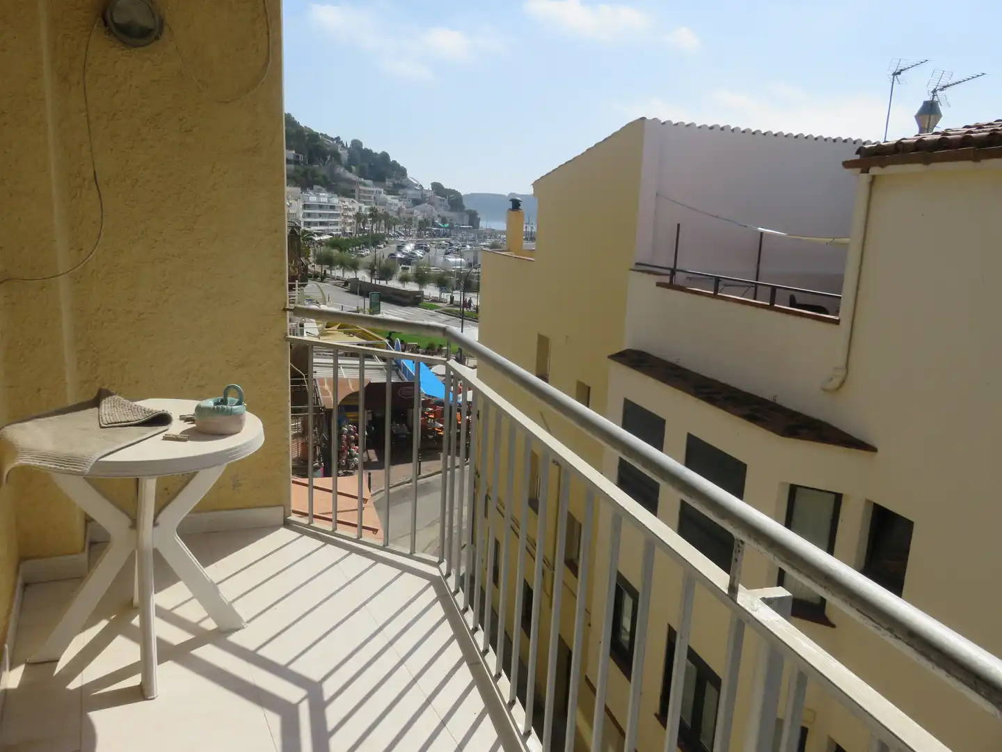 Terraza de Apartamento en venta en L'Estartit con Terraza y Amueblado