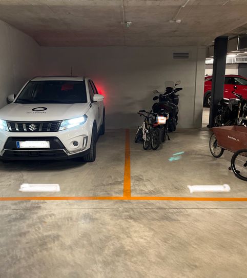 Foto 2 von Garage zum Verkauf in Carrer D'estònia, 2, Can Gambús, Sabadell