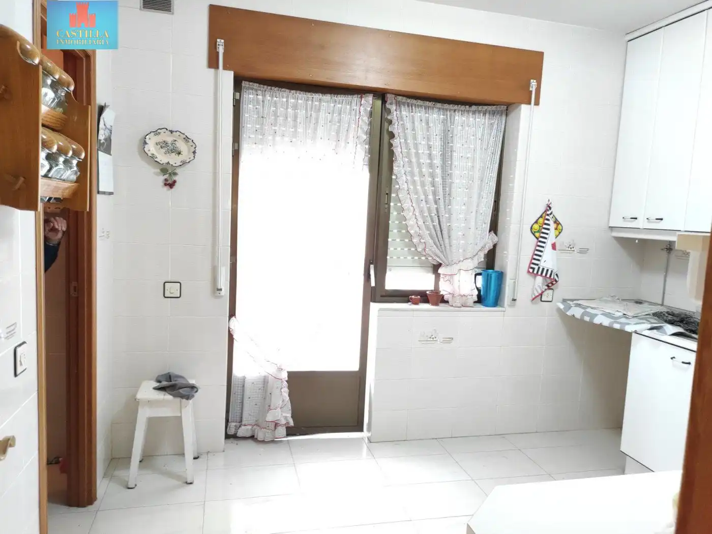 Casa o chalet en venta en Velayos con Terraza, Trastero y Amueblado