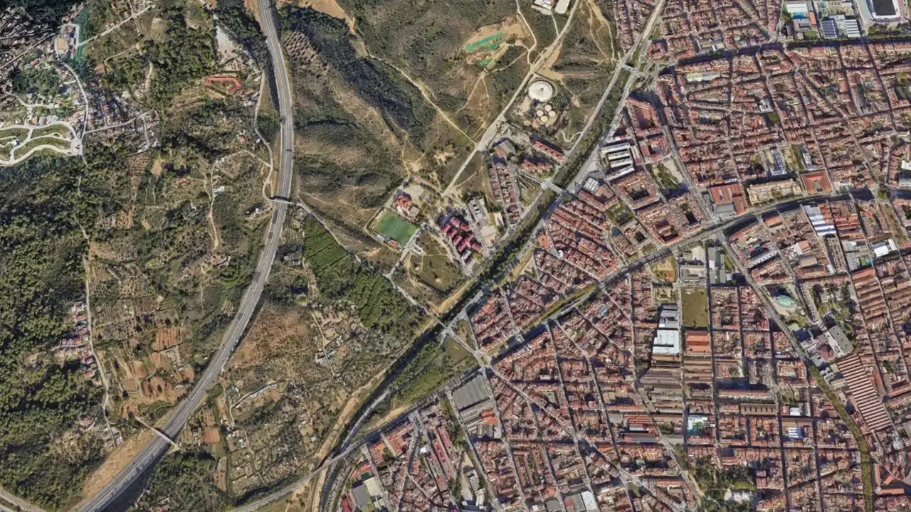 Terreno rústico en venta en Plan Parcial Les Aymerigues, imagen 3