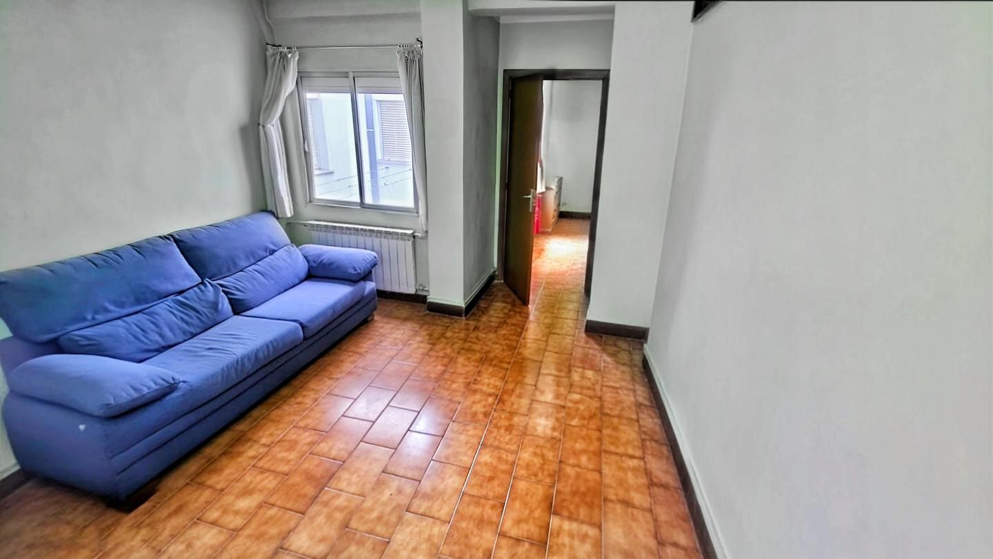 Sala d'estar de Pis en venda en  Madrid Capital amb Aire condicionat i Terrassa