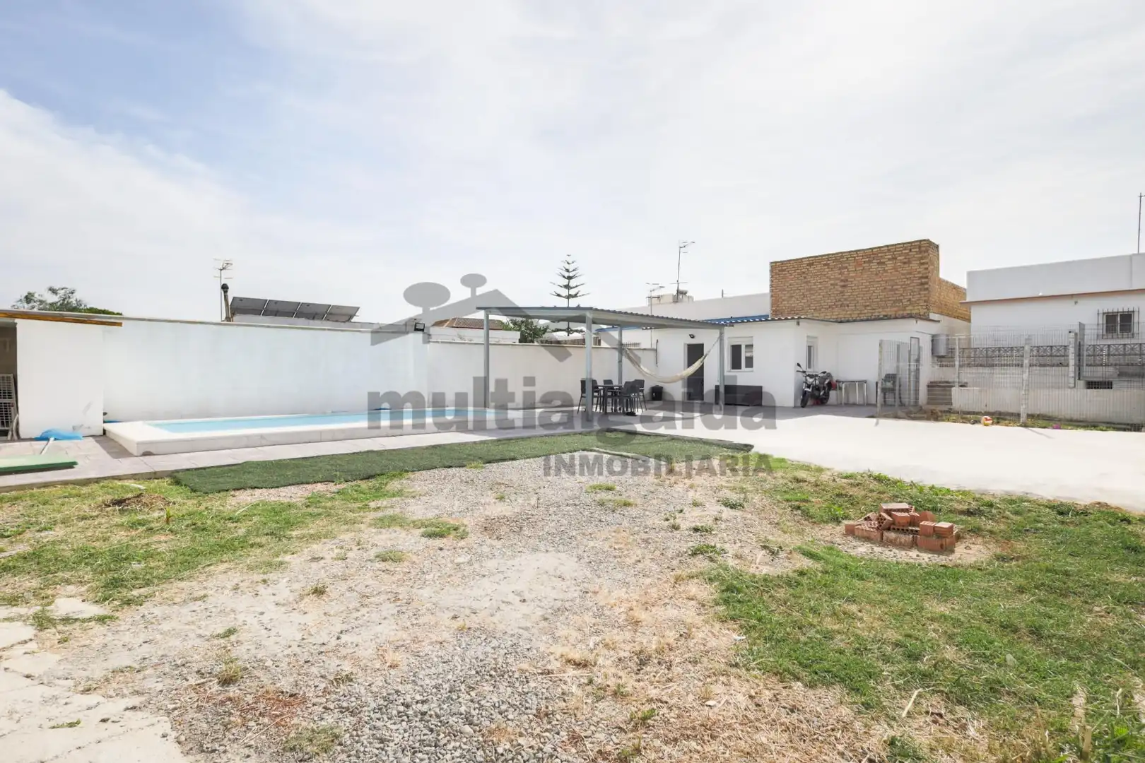 Swimming pool of Country homes for sale in Sanlúcar de Barrameda  with Swimming Pool
