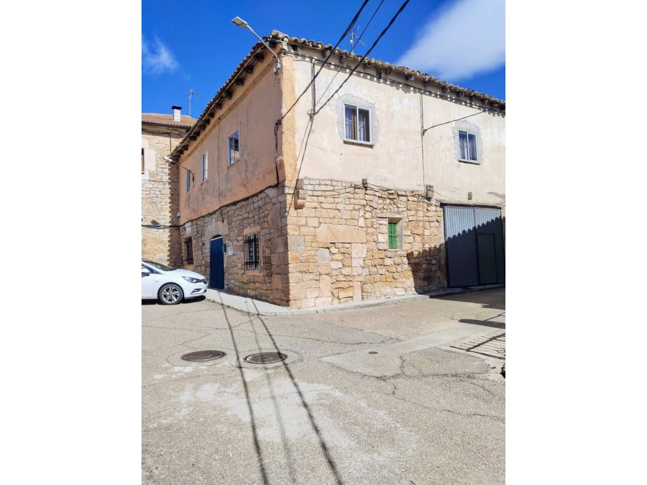 Exterior view of House or chalet for sale in Santa María del Campo  with Heating