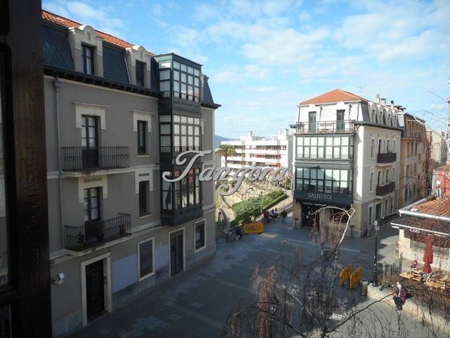 Piso en Venta en Avenida Basagoiti en Centro - Puerto Viejo