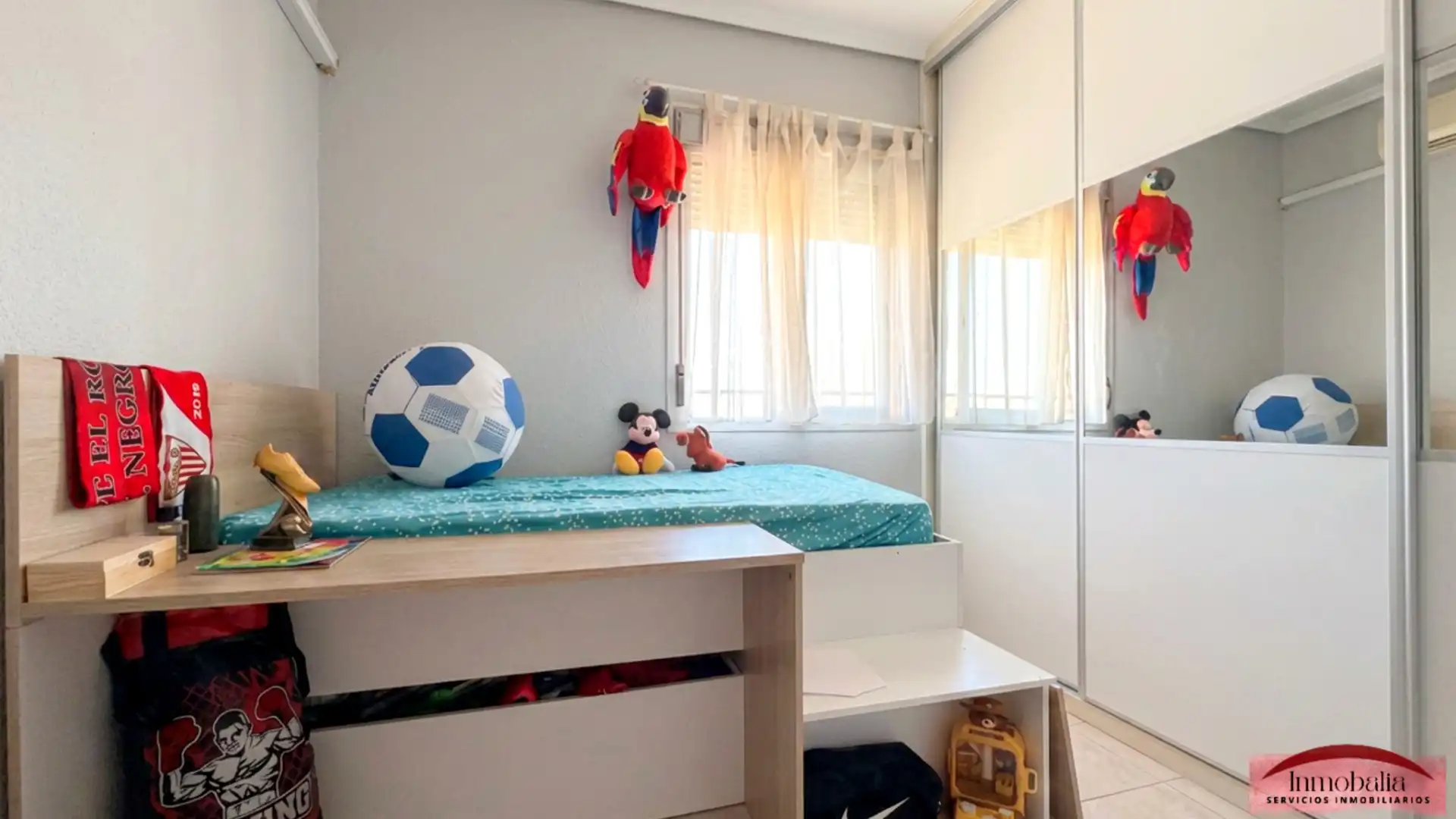 Habitación de Piso en venta en Sevilla con Aire acondicionado y Terraza