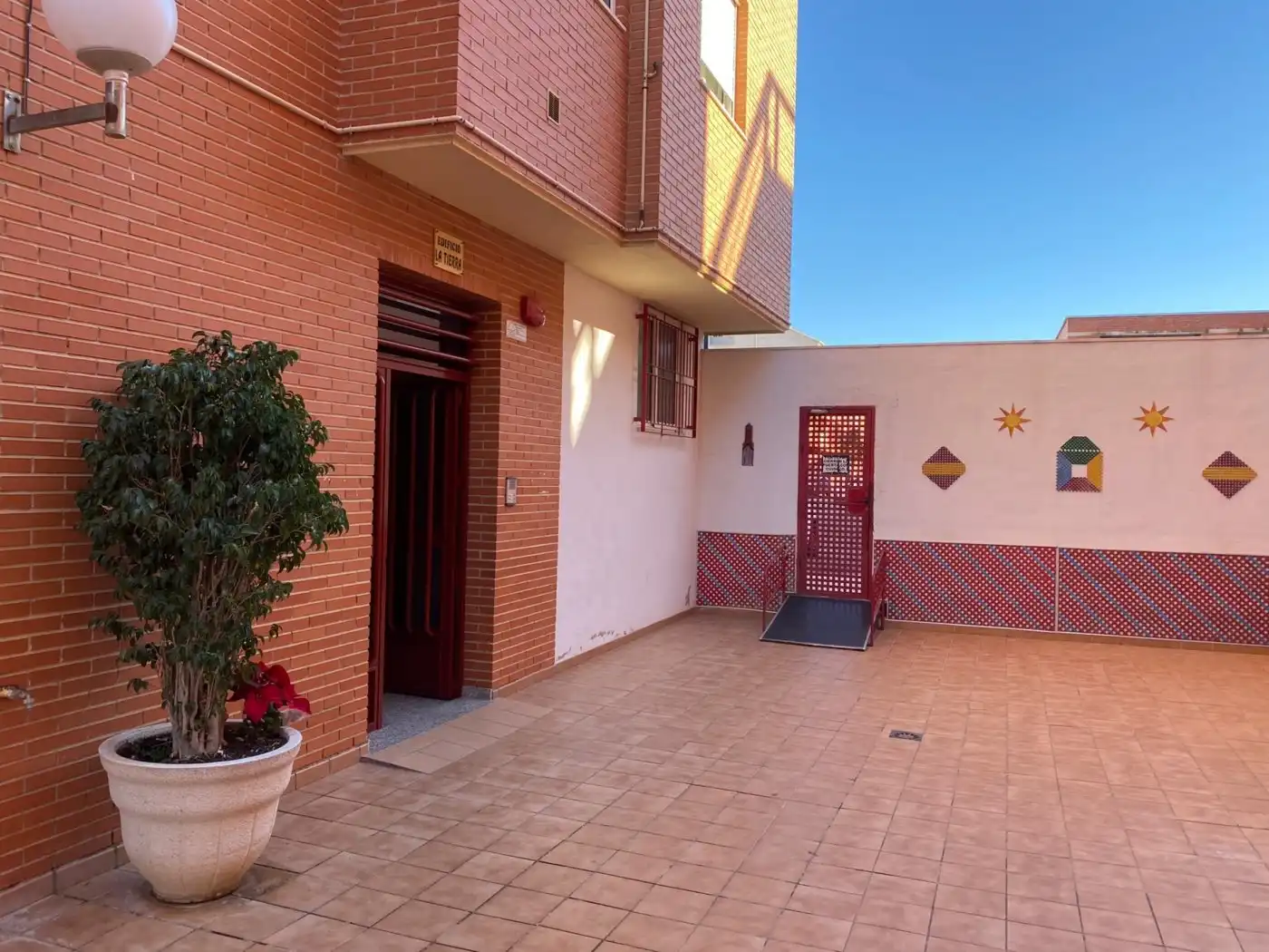 Exterior view of Flat for rent in Murcia  with Air Conditioner, Heating and Furnished