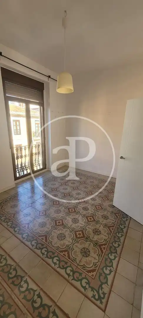 Schlafzimmer von Wohnung zur Miete in Valencia mit Klimaanlage, Möbliert und Balkon