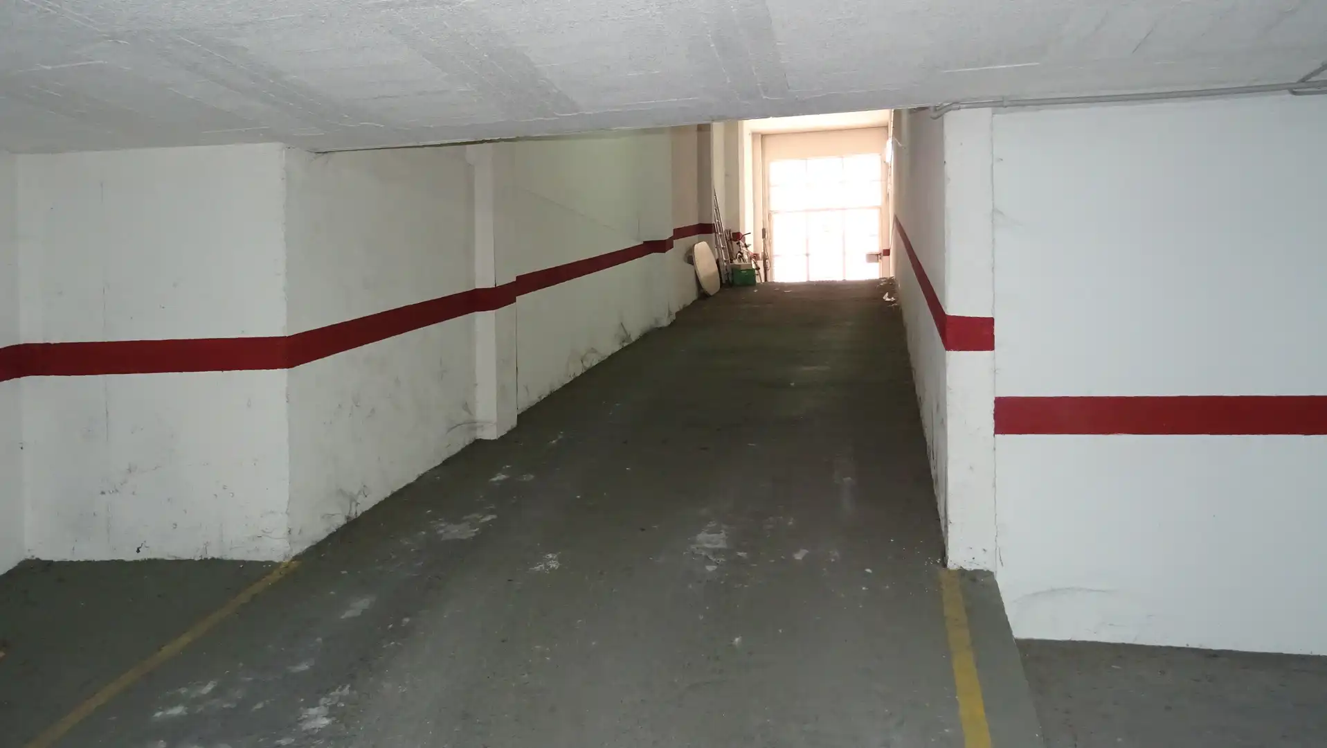 Parking with lift for sale in Denia Carretera, imagen 2