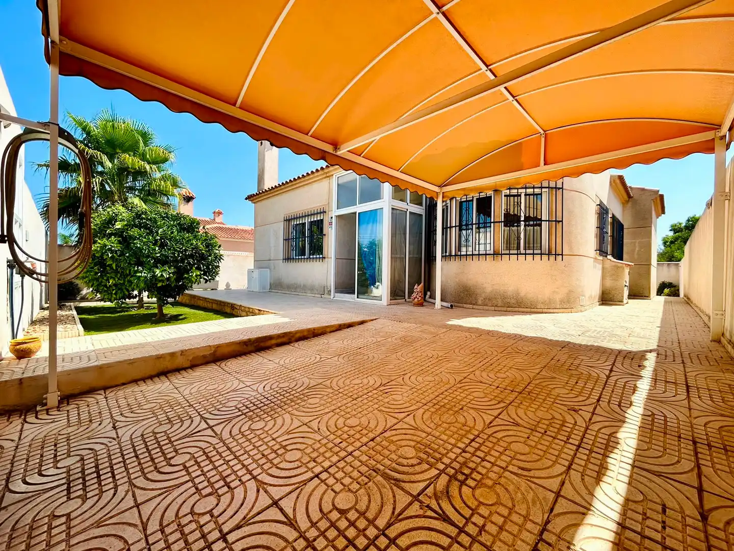 Terrassa de Casa o xalet en venda en Torrevieja