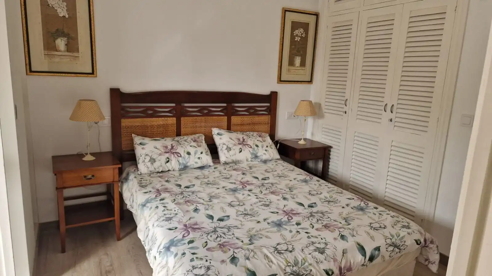 Habitación de Piso en venta en Marbella con Aire acondicionado, Terraza y Amueblado