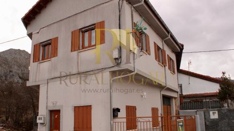 Foto 2 de Casa o chalet en venta en Puebla de Lillo, León