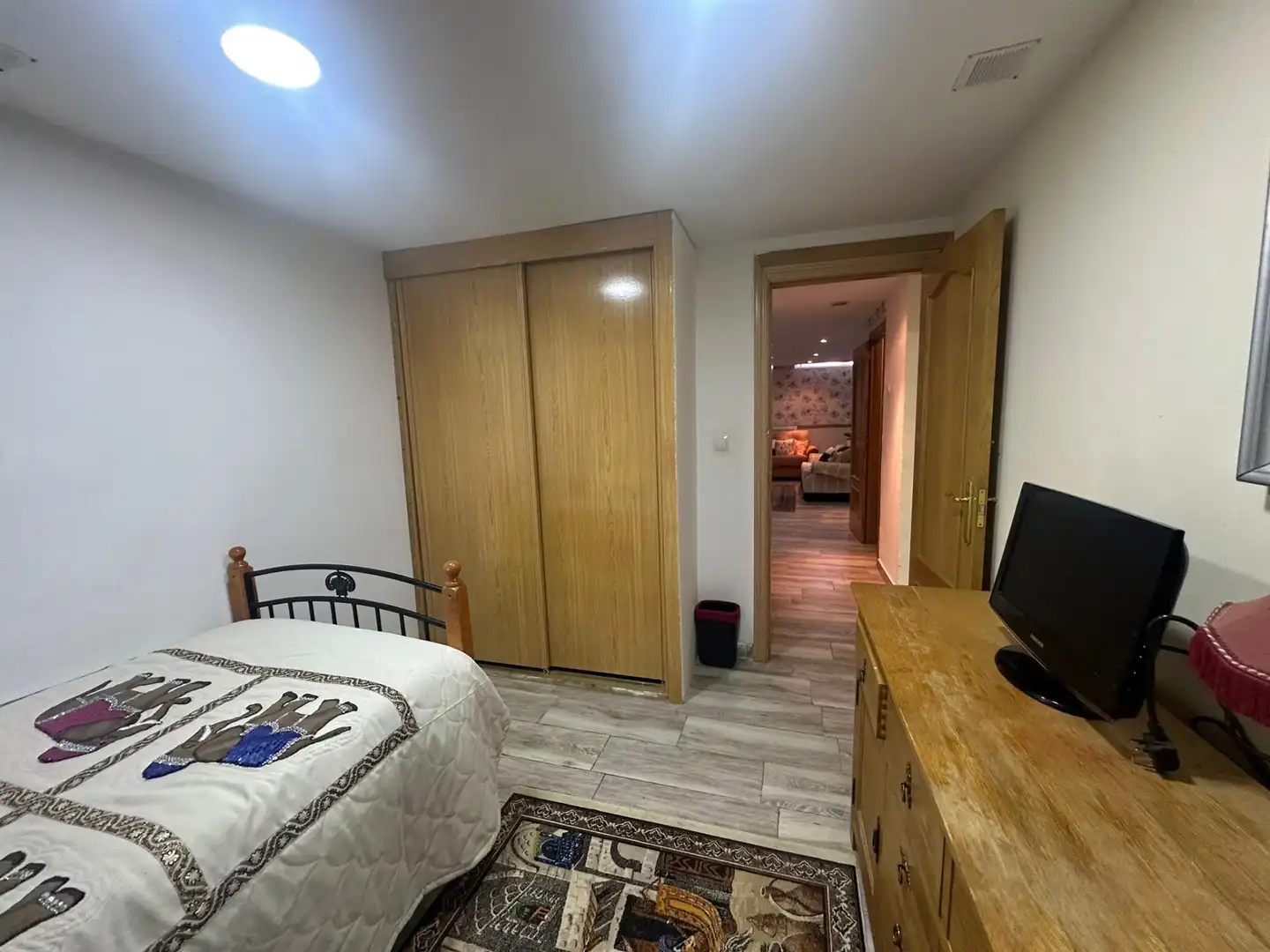 Haus oder Chalet zum Verkauf in Monforte del Cid mit Klimaanlage, Privatgarten und Terrasse
