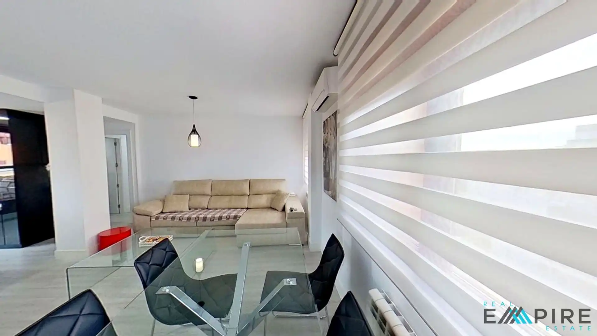 Sala de estar de Ático en venta en Illescas con Aire acondicionado, Calefacción y Jardín privado