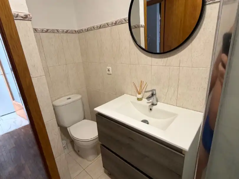 Baño de Piso en venta en Torelló con Terraza y Balcón