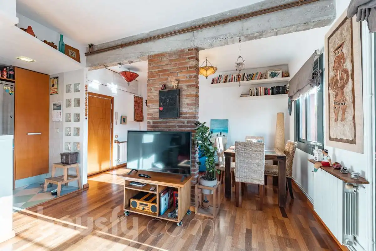 Sala d'estar de Àtic en venda en Barcelona amb Aire condicionat, Calefacció i Parquet