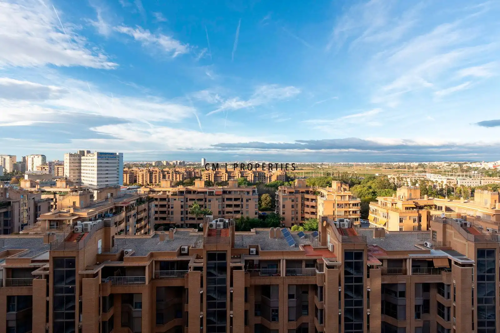 Vista exterior de Piso en venta en Valencia con Aire acondicionado, Calefacción y Terraza