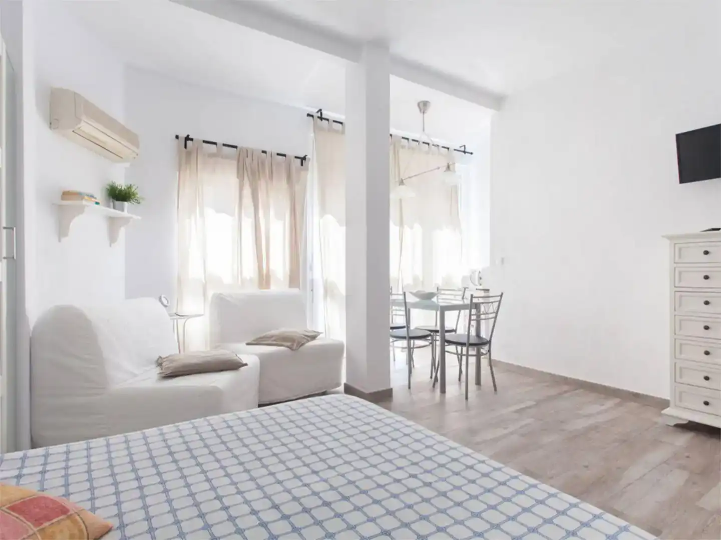 Bedroom of Study for rent in Alicante / Alacant  with Air Conditioner, Storage room and Furnished