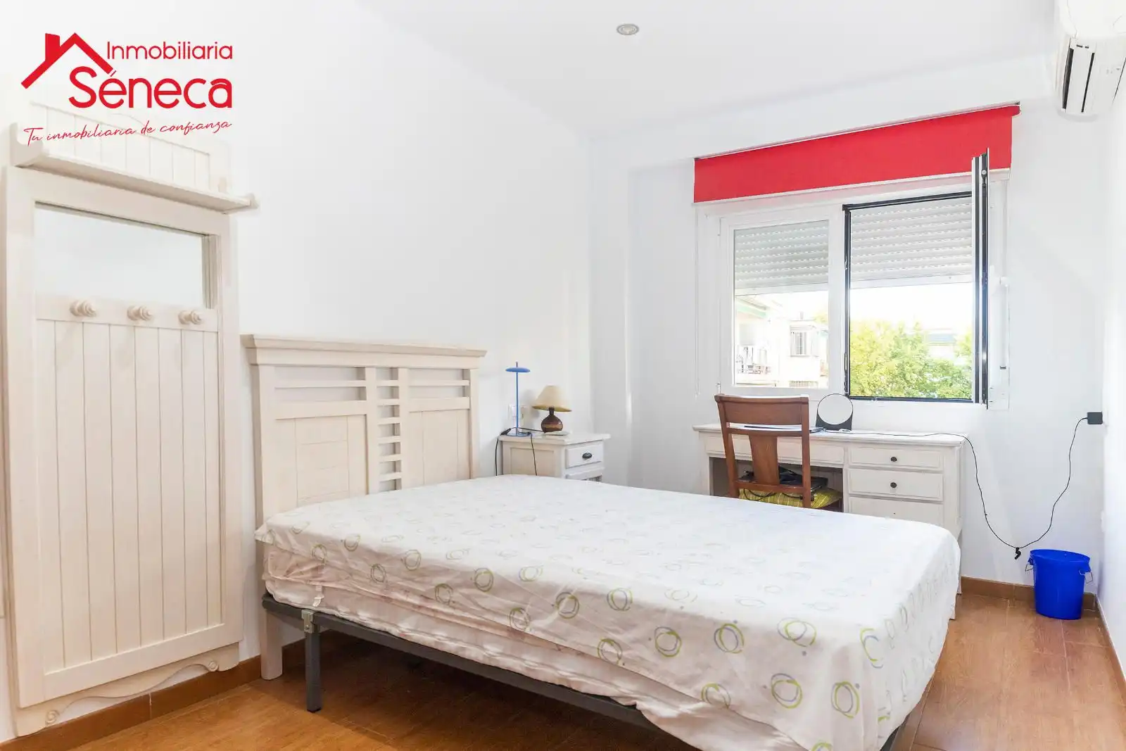 Bedroom of Flat for sale in Córdoba  with Air Conditioner, Terrace and Storage room