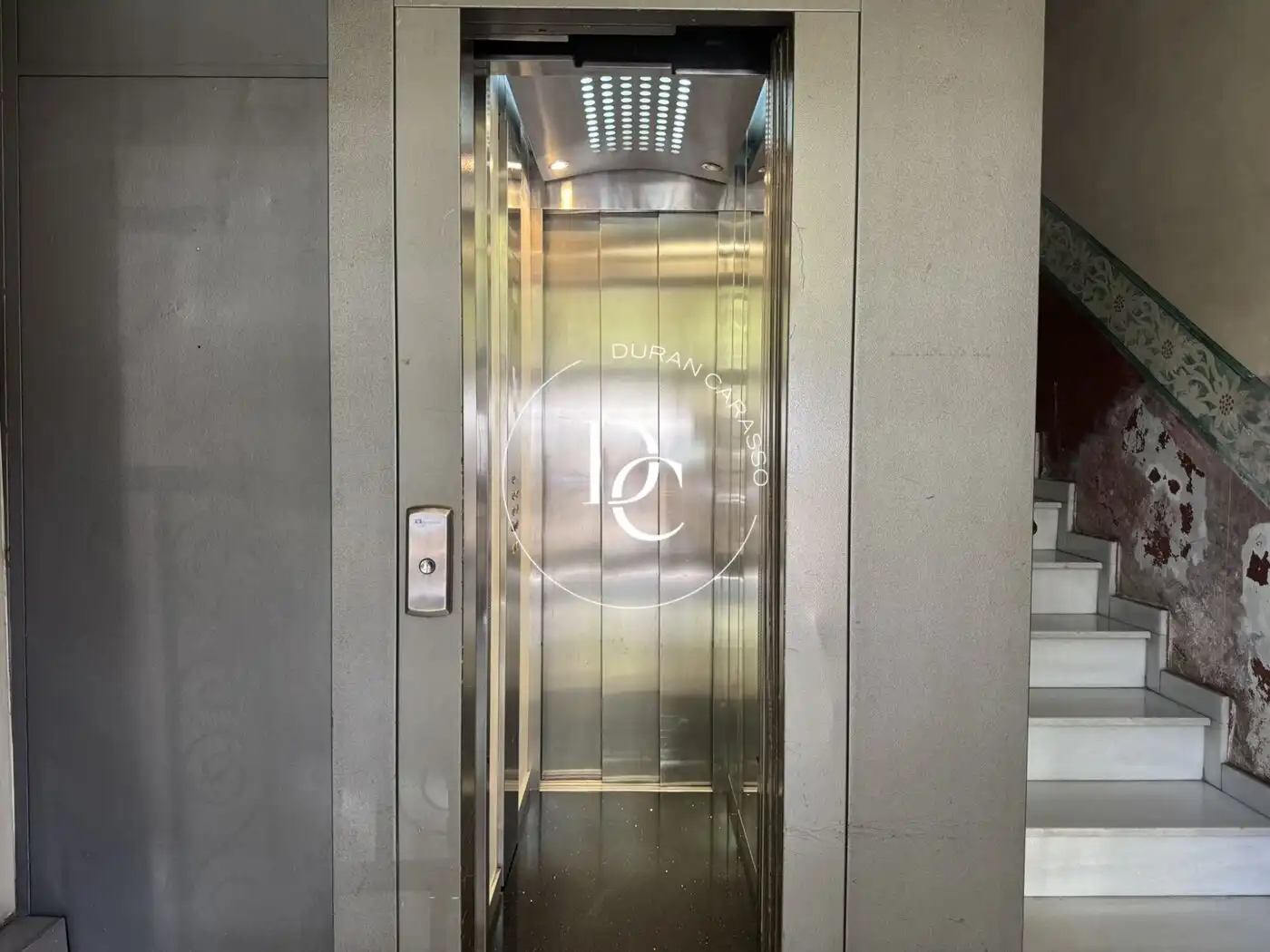 Piso con terraza en venta en Carrer d'Aribau, imagen 32