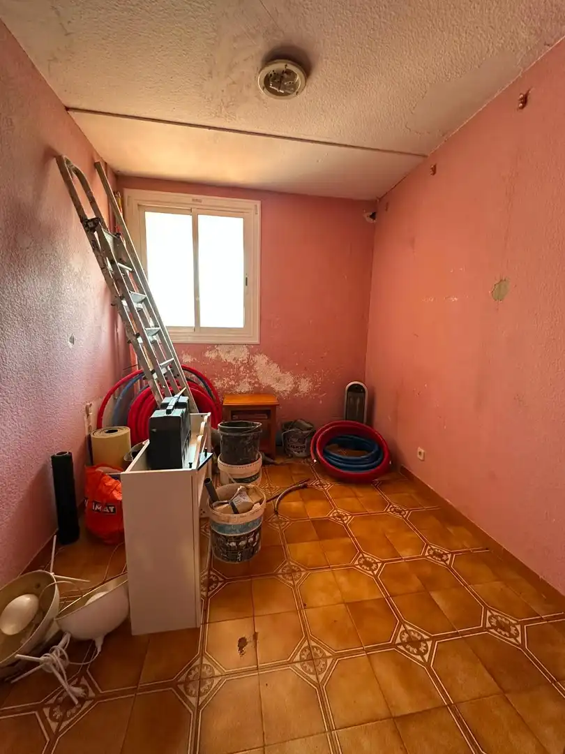 Piso en venta en Badia del Vallès con Calefacción y Balcón