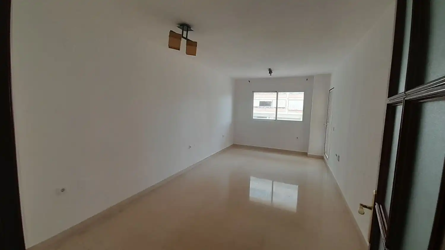 Wohnzimmer von Wohnung zum Verkauf in Málaga mit Klimaanlage, Privatgarten und Terrasse
