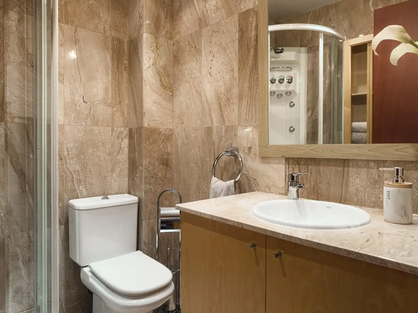 Baño de Loft en venta en Terrassa con Aire acondicionado, Calefacción y Trastero