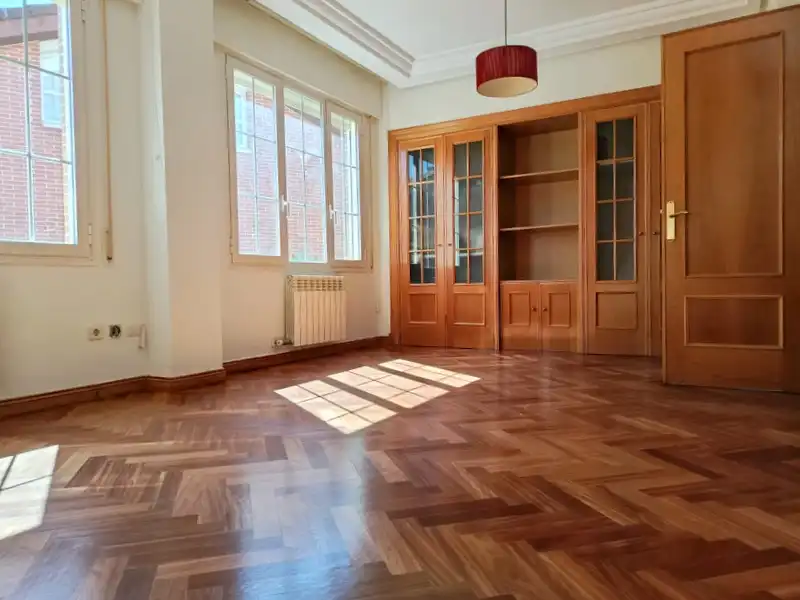 Semi-detached house with pool for sale in Simancas, imagen 43