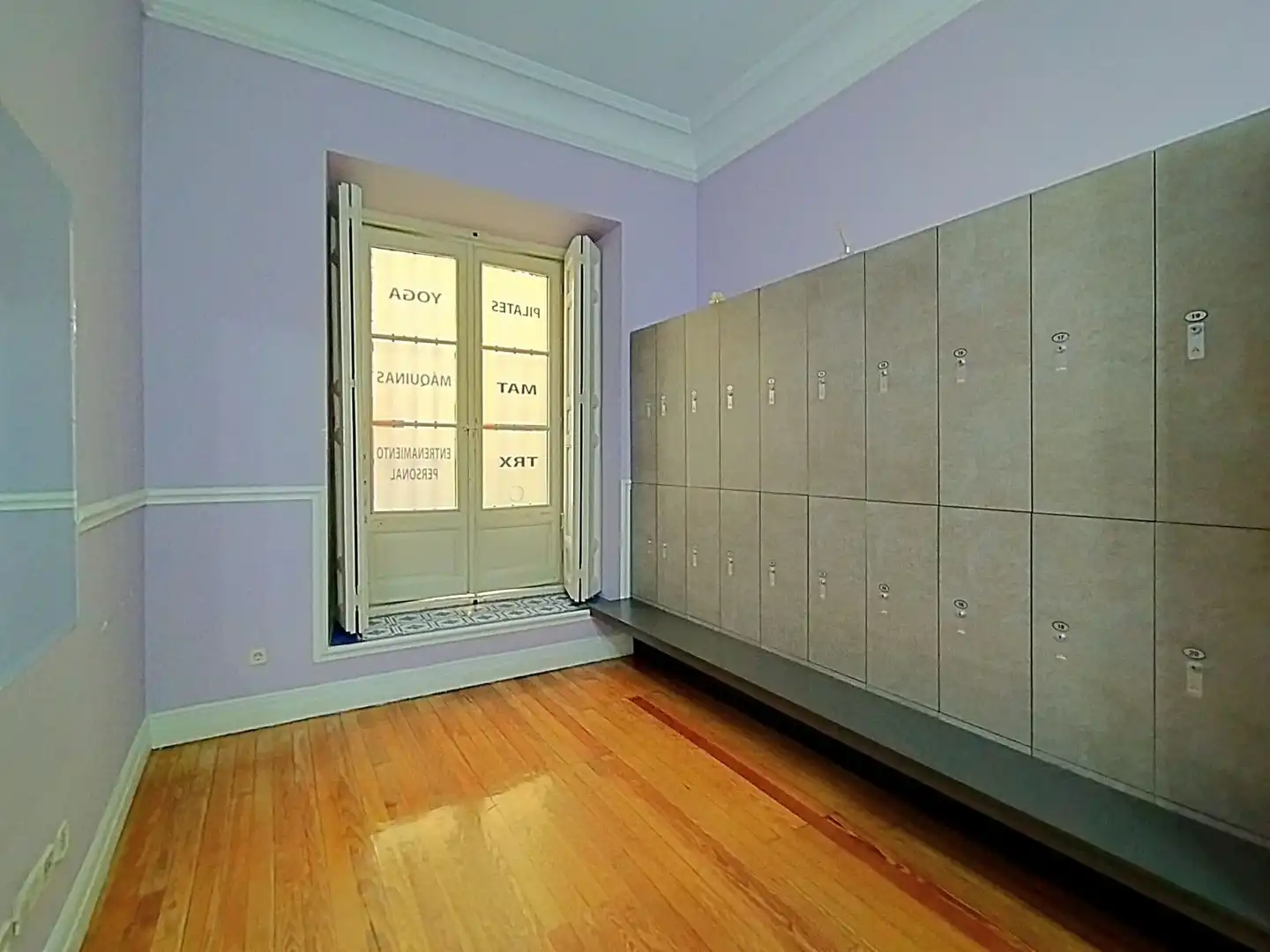Office for sale in Madrid  with Air Conditioner and Heating
