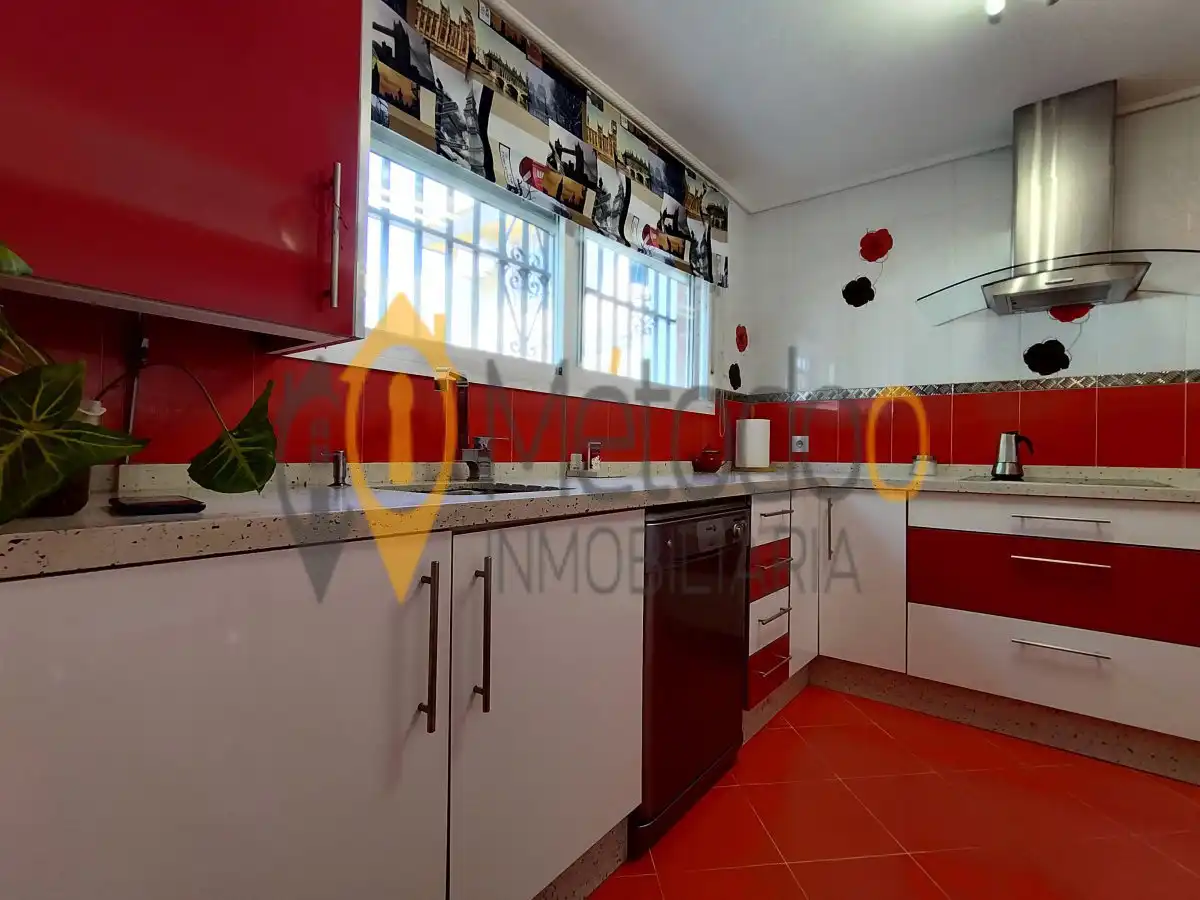 Kitchen of Detached homes for sale in Sevilla  with Air Conditioner and Terrace