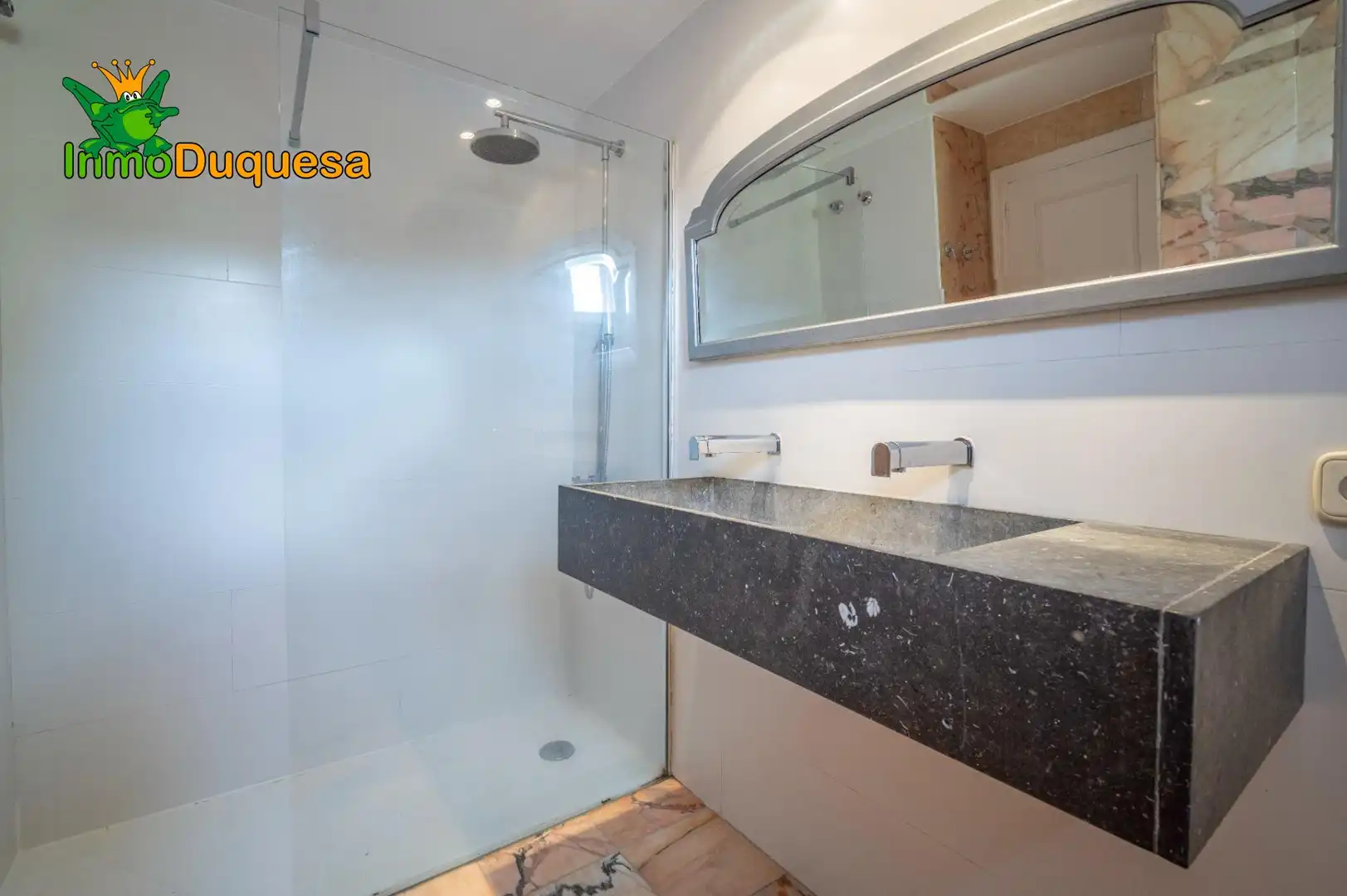 Maison jumelée à vendre à Genil, imagen 75