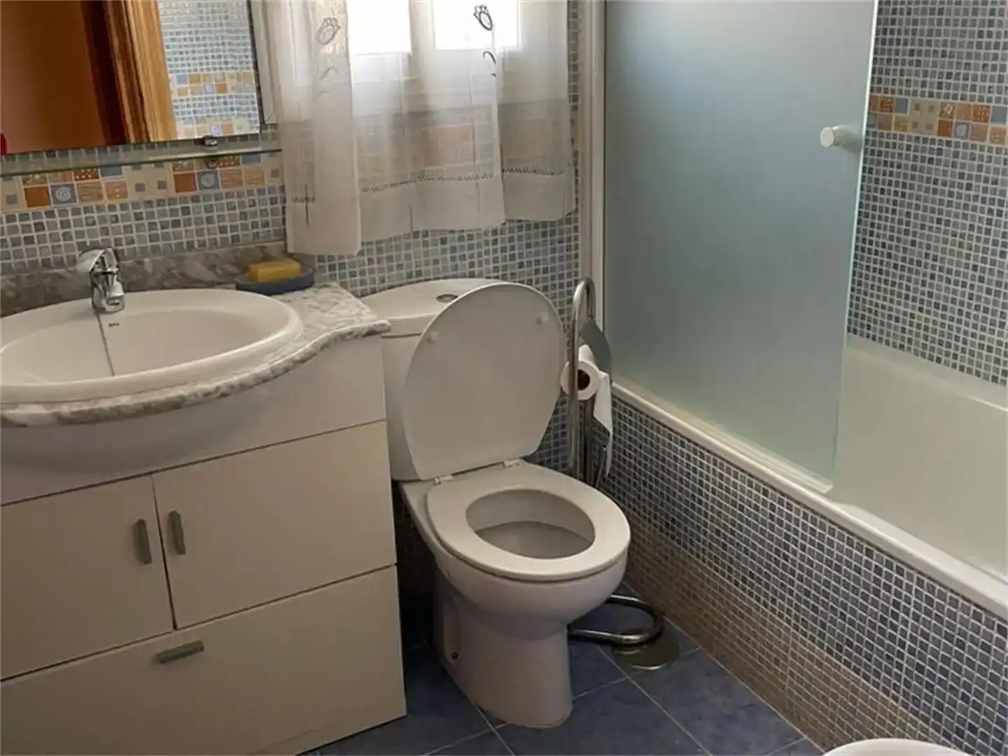 Bathroom of Attic for sale in Berja  with Air Conditioner