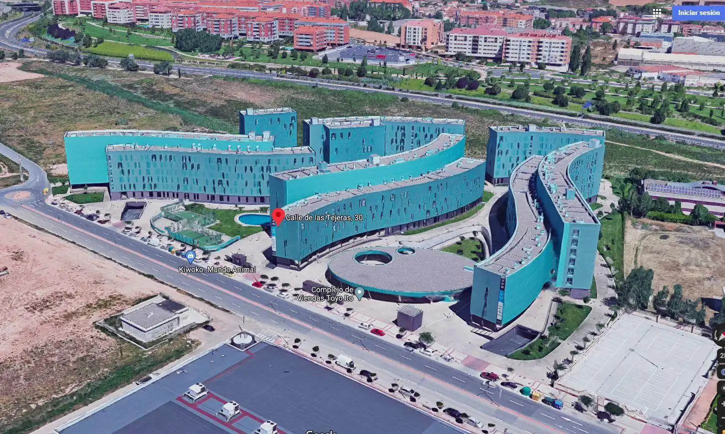 Vista exterior de Apartamento en venta en  Logroño con Piscina
