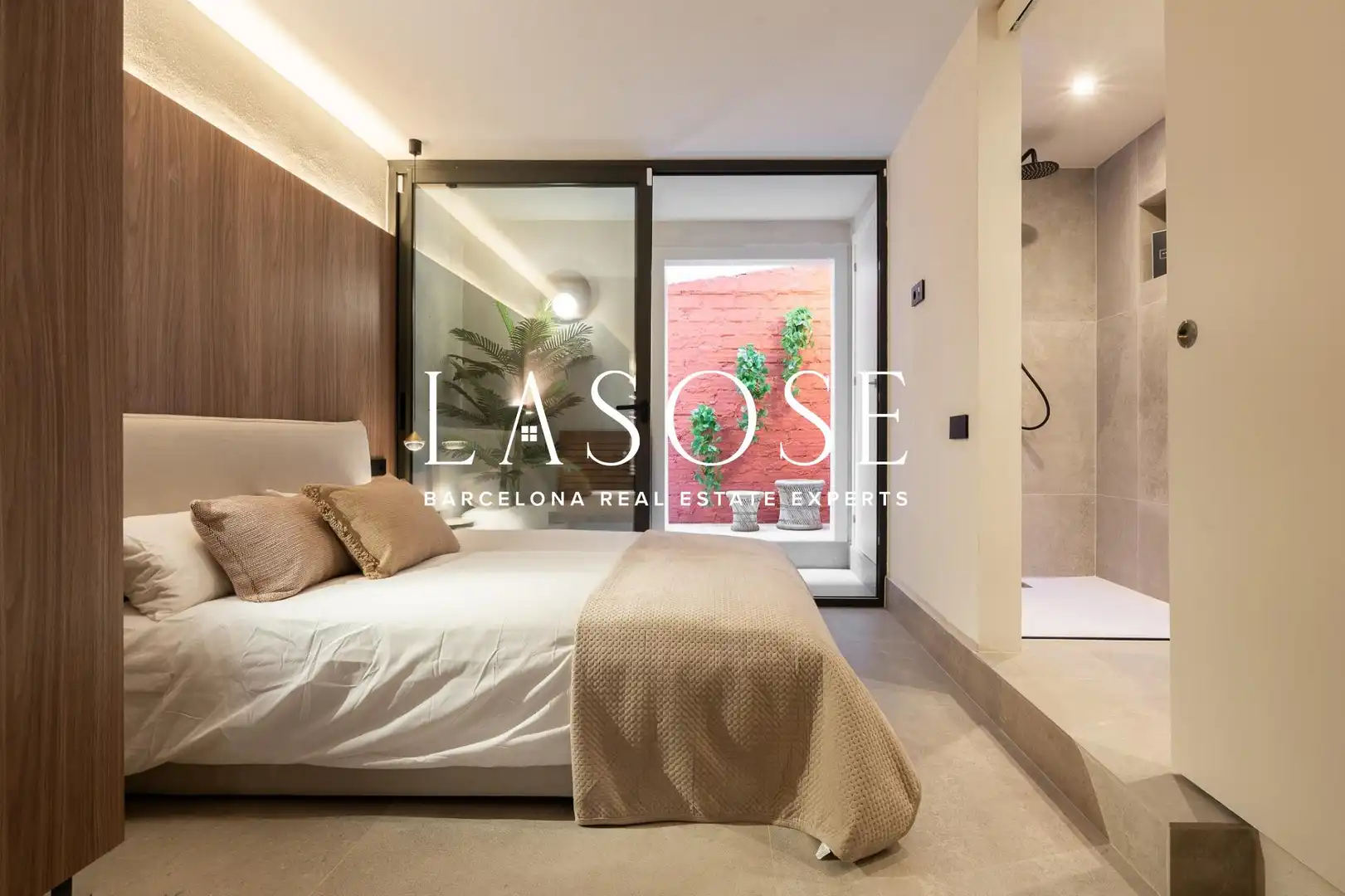 Dormitori de Apartament de lloguer en Barcelona amb Aire condicionat, Calefacció i Terrassa