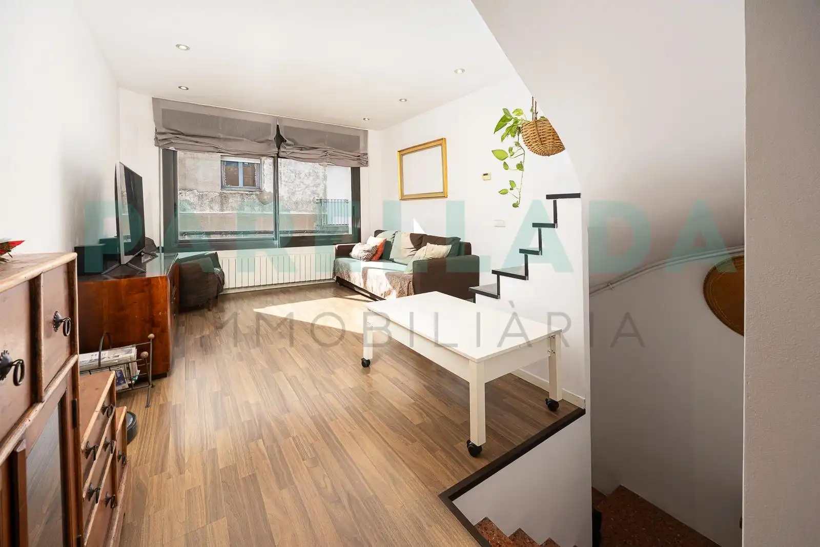 Sala d'estar de Dúplex en venda en Badalona amb Aire condicionat, Calefacció i Parquet